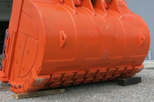 Hitachi EX1900 Bucket Rebuild